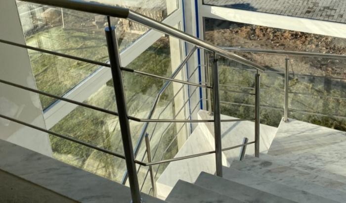 Quanto custa colocar guarda-corpo de inox?